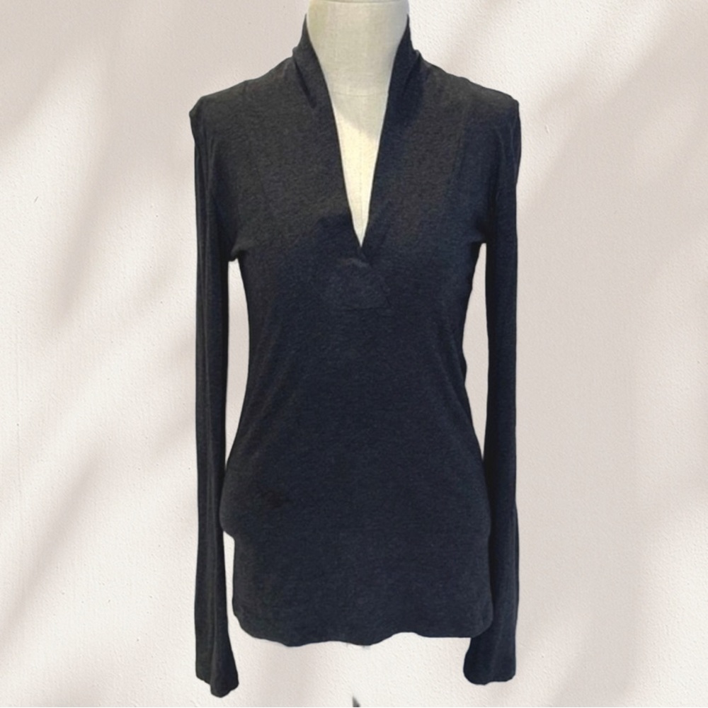 [Theory] - Long Sleeve Cross V-neck Gray Top